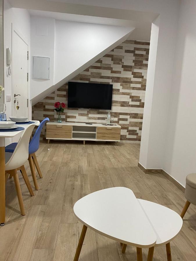 Nuevo Conil Cerca De La Playa Y Centro - Sólo Parejas O Familias * Conil De La Frontera